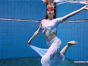 unbelievable unshaved underwatershow by Marketa